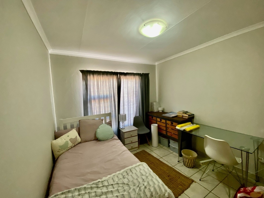 2 Bedroom Property for Sale in Potchefstroom North West